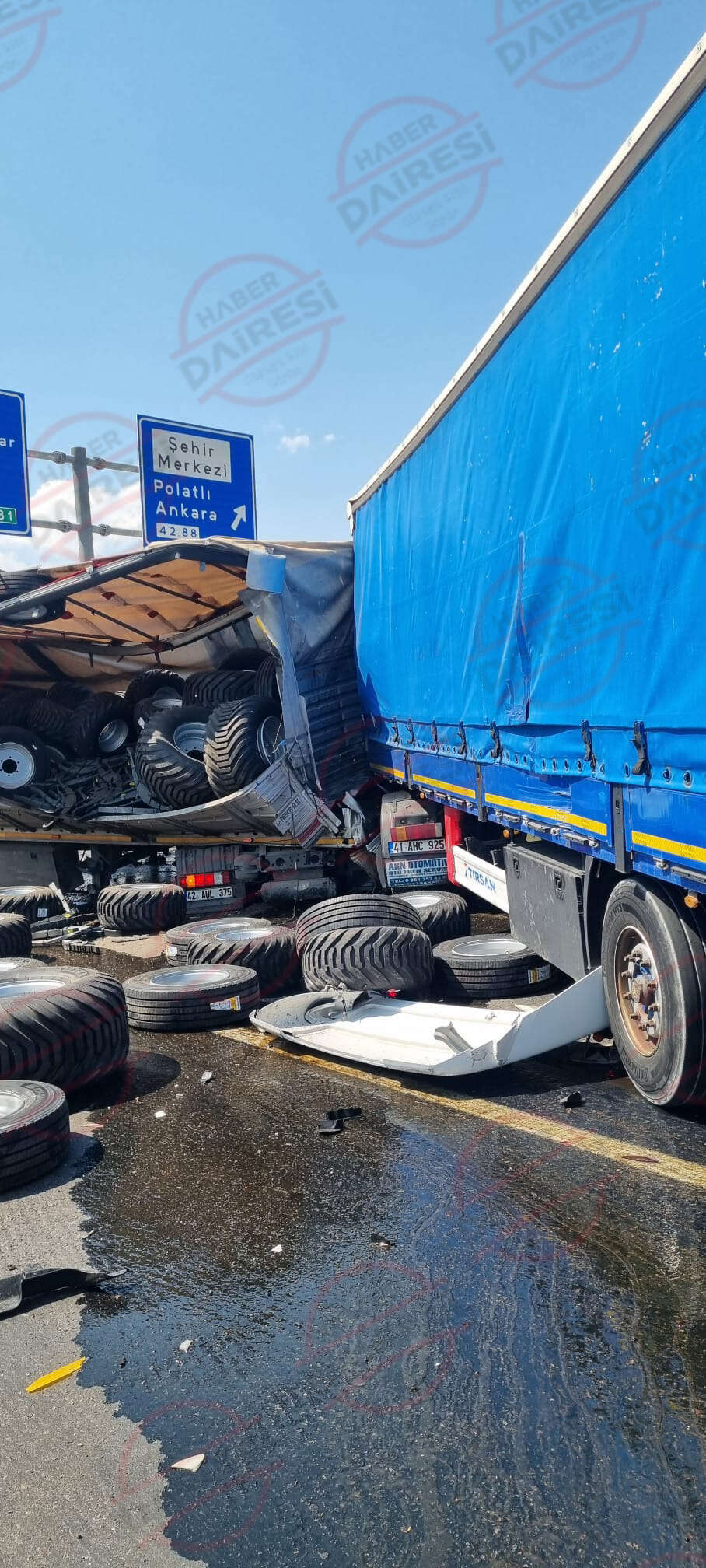 Konya’da 5 araç kazaya karıştı! Baki Türk öldü, 9 yaralı var 6